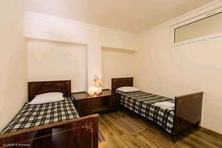 Отели типа «постель и завтрак» Ureni Ехегнадзор Двухместный номер с 2 отдельными кроватями-2